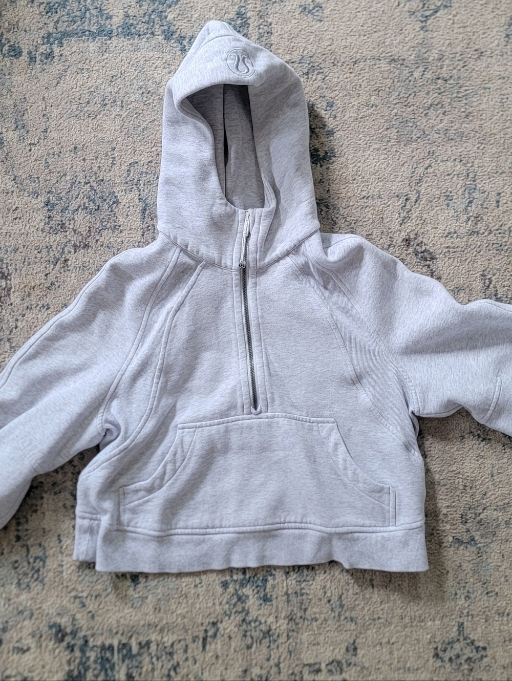 Lululemon Xs/s Scuba Hoodie Light Gray Hooded Pullover Sweatshirt